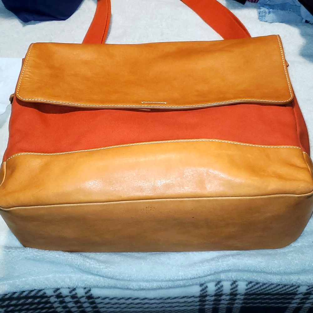 Shinola - Picture 1 of 6